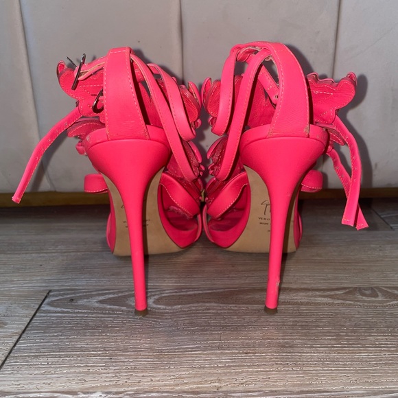 Giuseppe Zanotti Coline Cruel Wing High Heel Pink Sandals. Size 39 Italian/US 9 - Picture 2 of 4